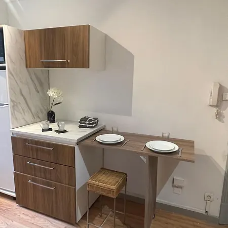 Lägenhet Petit Cocon Emplacement Ideal Centre Ville, Place De Pierre Rdc 25m2